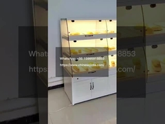 Maatwerk roestvrijstalen fabricage en voedselvitrines voor uw bakkerij. Neem vandaag nog contact met ons op!