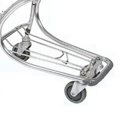 Praktische bagagewagens met stevige rubberen wielen en een duurzaam metalen frame